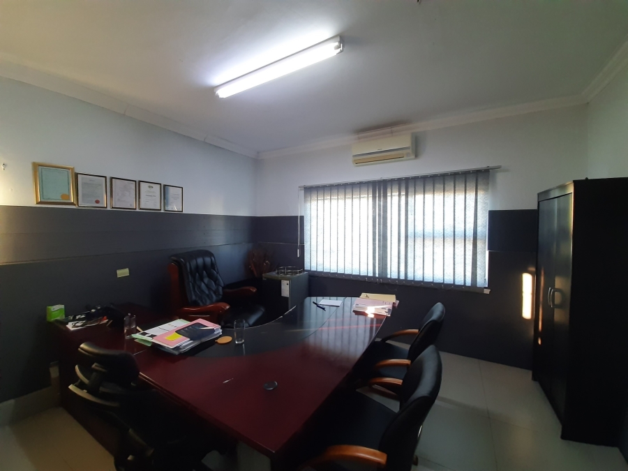 To Let commercial Property for Rent in Berea Eastern Cape